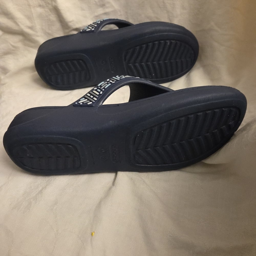 CROCS Navy Monterey Embellished Thong Sandals for Women sz 8 - Picture 7 of 9